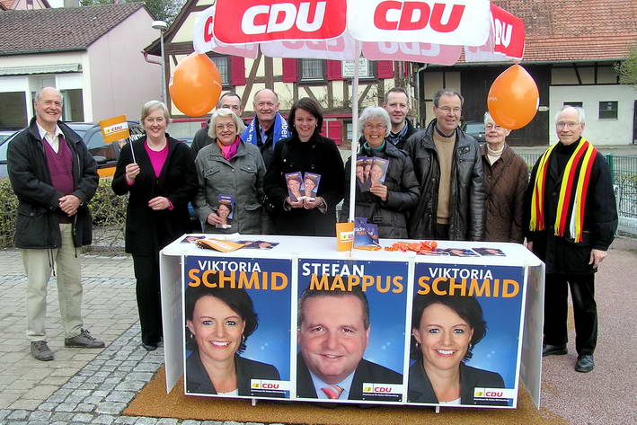 auf dem Postplatz in Zaisersweiher