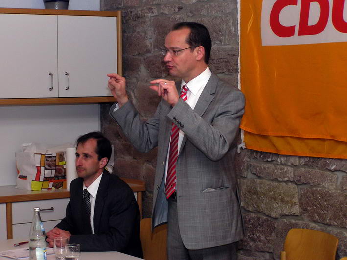 Krichbaum erlutert