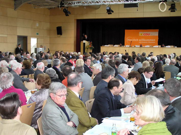 Erffnung der Versammlung durch den Kreisvorsitzenden