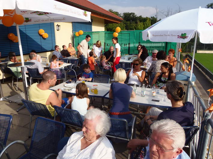 die Gste auf der Terrasse